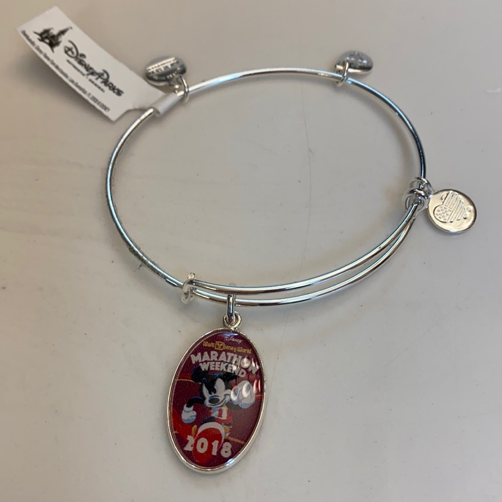NWT Mickey 2018 Run Disney Marathon Weekend Bracelet Alex and Ani